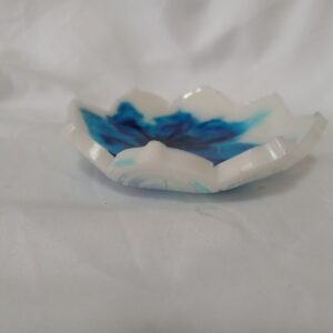 Small White & Blue Bloom